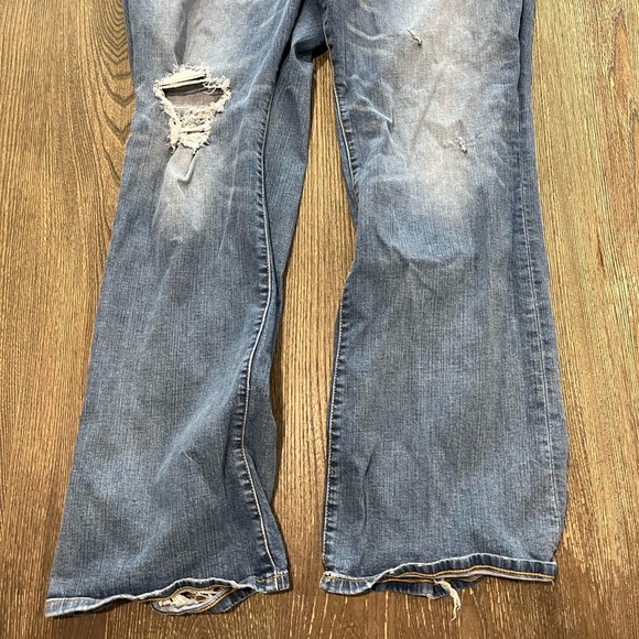 Torrid Mid Rise Slim Boot Cut Jeans Distressed Vintage Stretch Blue Size 24T - Picture 2 of 11
